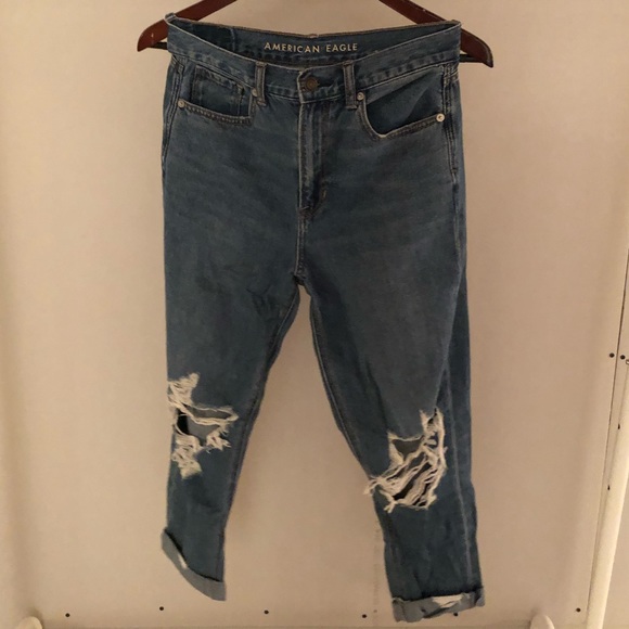American eagle mom jeans